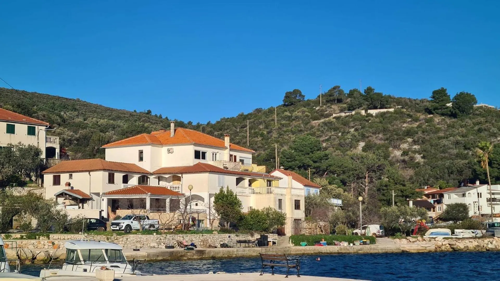 Apartment Zaglav 3 - First Sea Row Croatia